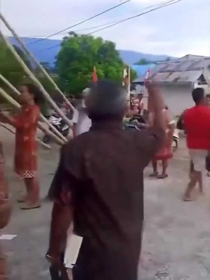   تصاویر تازه از زلزله‌ای مخرب در اندونزی