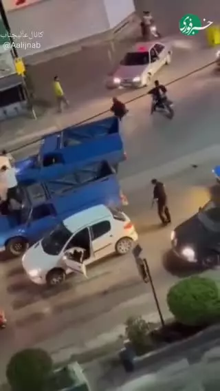   وحشت در چالوس؛ حمله به پژو ۲۰۶ و پاسخ راننده با مسلسل کلاشنیکف!