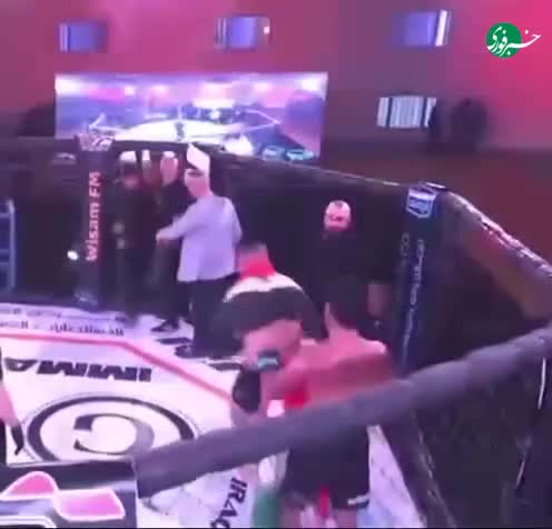   اتفاق جالب پس از پیروزی بوکسور عراقی در مقابل بوکسور ایرانی