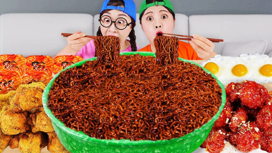 چالش غذا خوری اسمر/ چالش غذایی دونا/ چالش خوراکی/چالش جدید/بانوان و سرگرمی