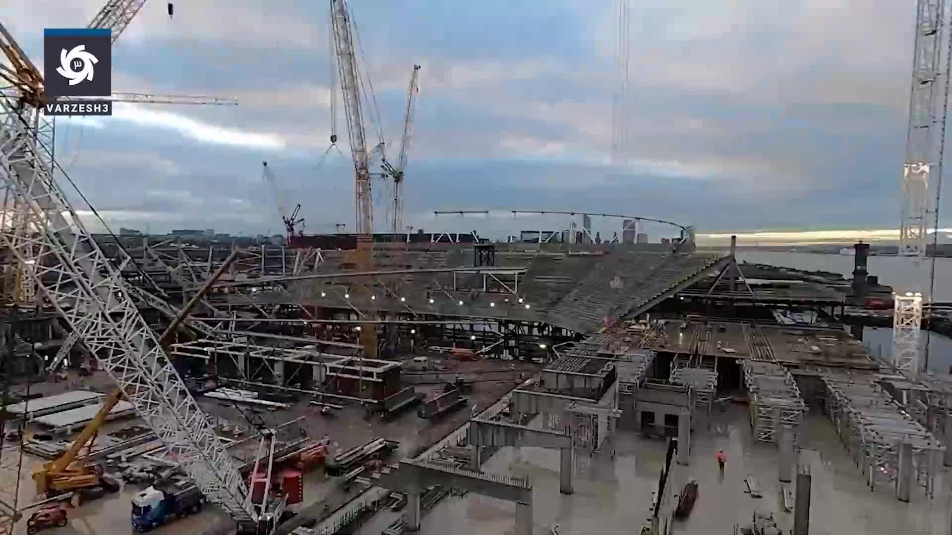    رونمایی از زیباترین و جالب‌ترین ورزشگاه جهان روی آب!