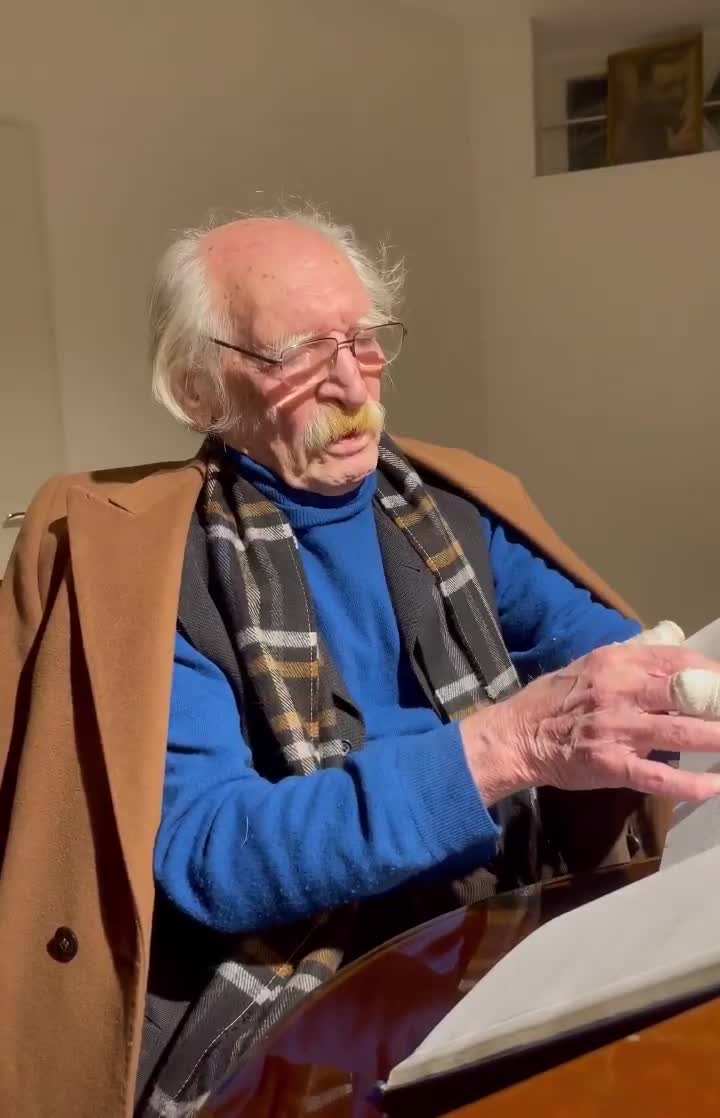   شاهنامه‌خوانی محمود دولت‌آبادی