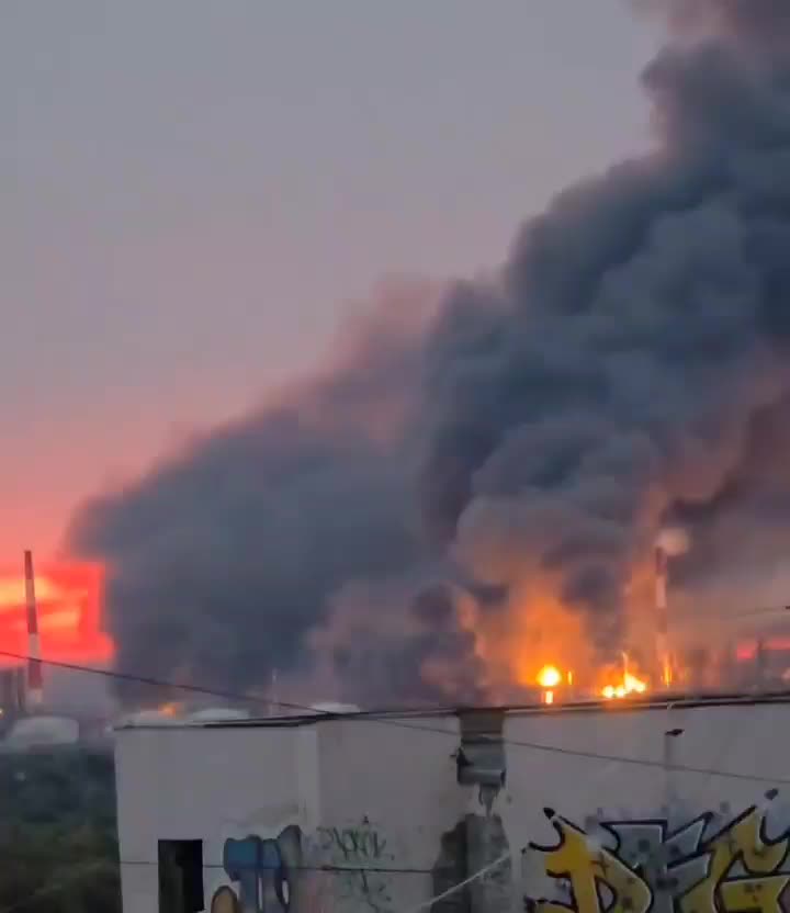   پهپادهای اوکراینی پالایشگاه نفت کویبیشف روسیه را هدف قرار دادند!