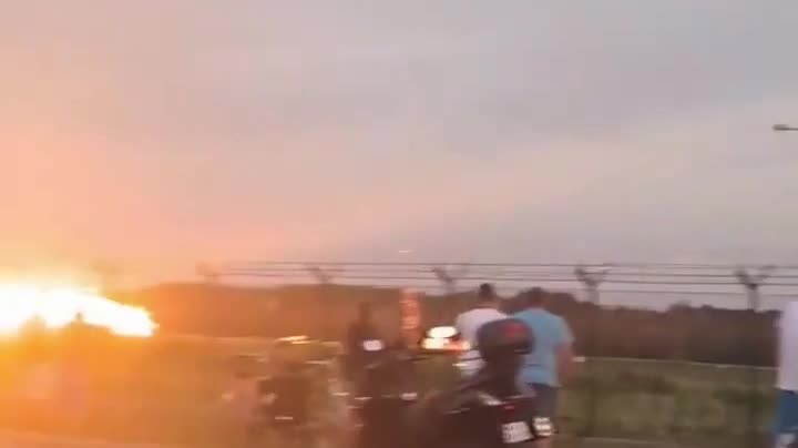   تصاویر تازه از لحظه سقوط جنگنده F-16 لهستانی و کشته شدن خلبان آن