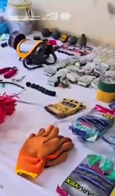    کشف کارگاه بمب‌سازی گروهک جیش‌الظلم در ایرانشهر