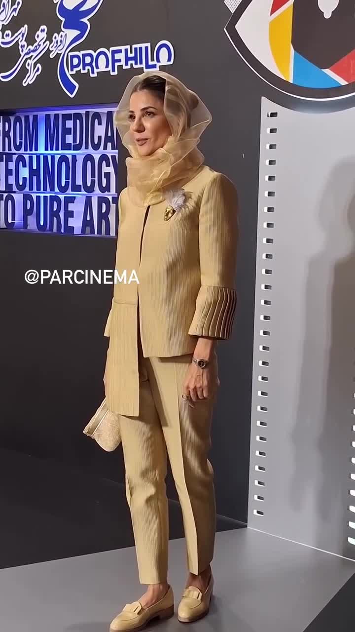   استایل متفاوت بازیگر زن ایرانی روی فرش قرمز