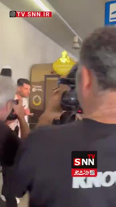   اولین تصاویر از حضور مهدی طارمی در فرودگاه آتن