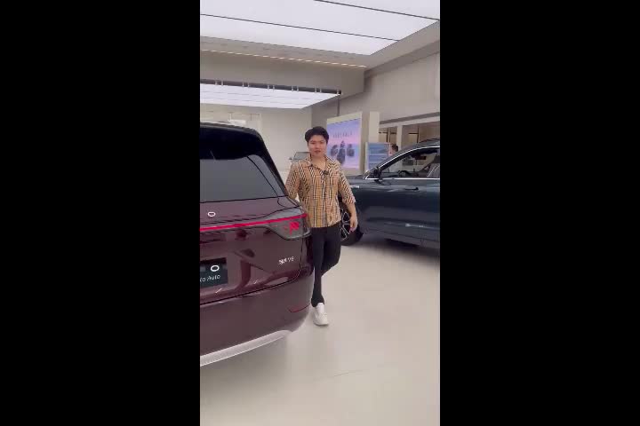   امکانات حیرت‌انگیز خودروی چینی