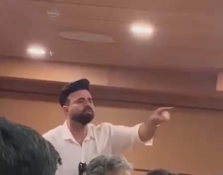   اعتراض و عصبانیت مرغداران در وزارت جهاد کشاورزی