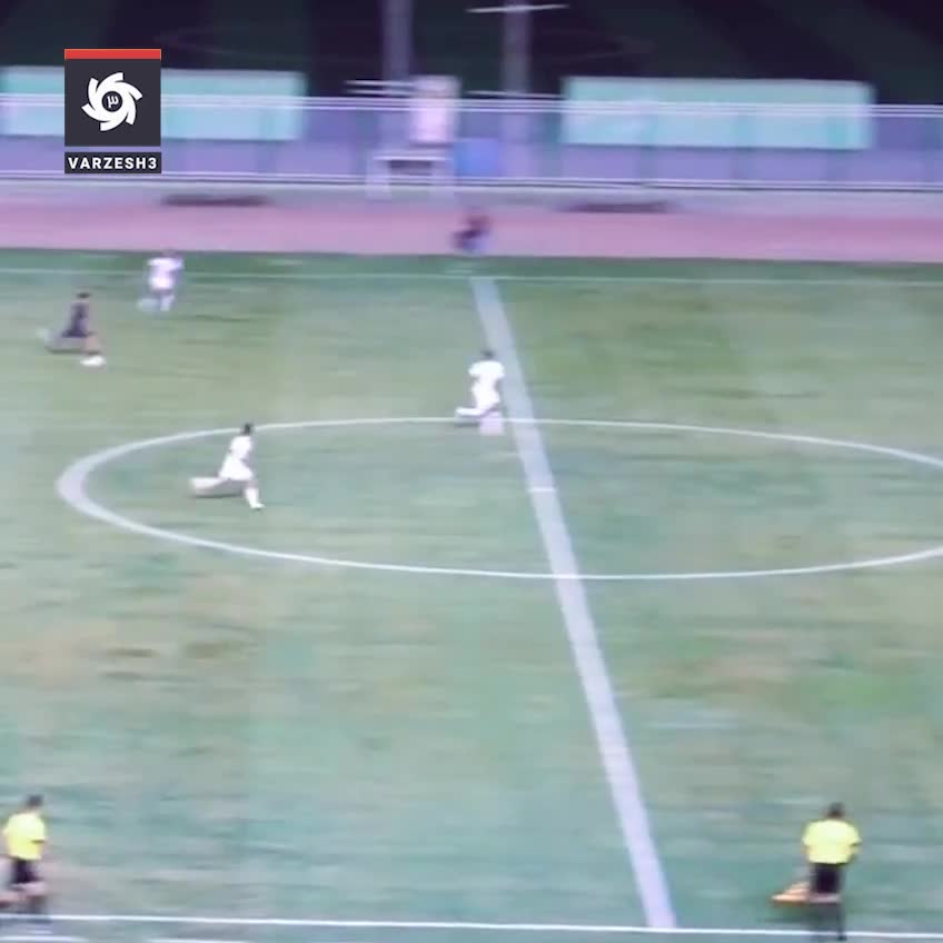   سوپر گل ۶۰ متری بازیکن ۱۹ ساله هوادار برابر آریو