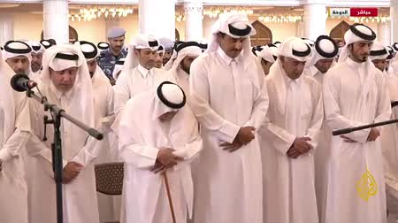    اقامه نماز میت بر شهدای حمله اسرائیل به دوحه با حضور امیر قطر