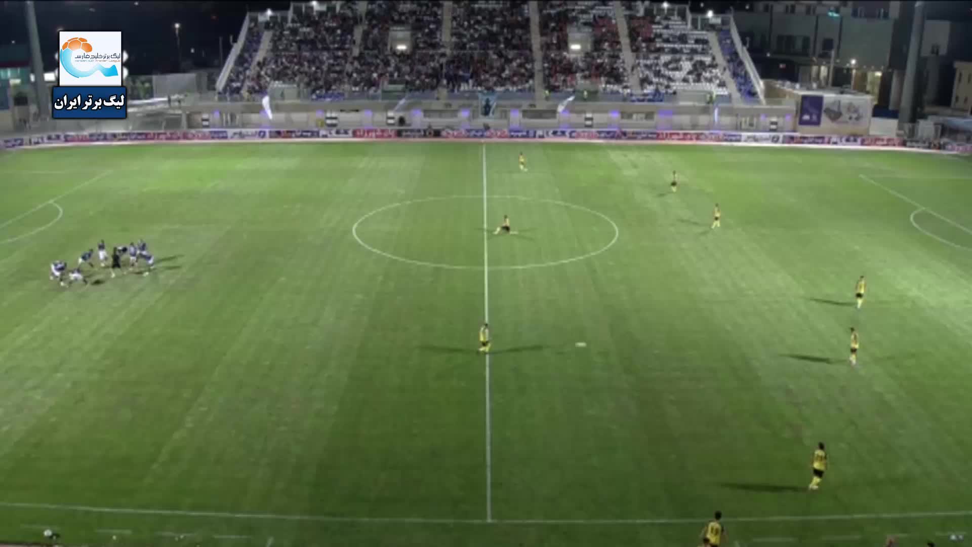   اتفاق عجیب در سیرجان؛ قهر داوران پس از تهدید!