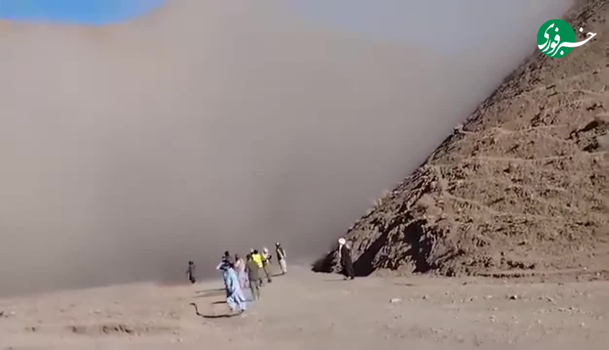   سقوط هلیکوپتر آمریکایی حامل وزیر معادت طالبان در غور