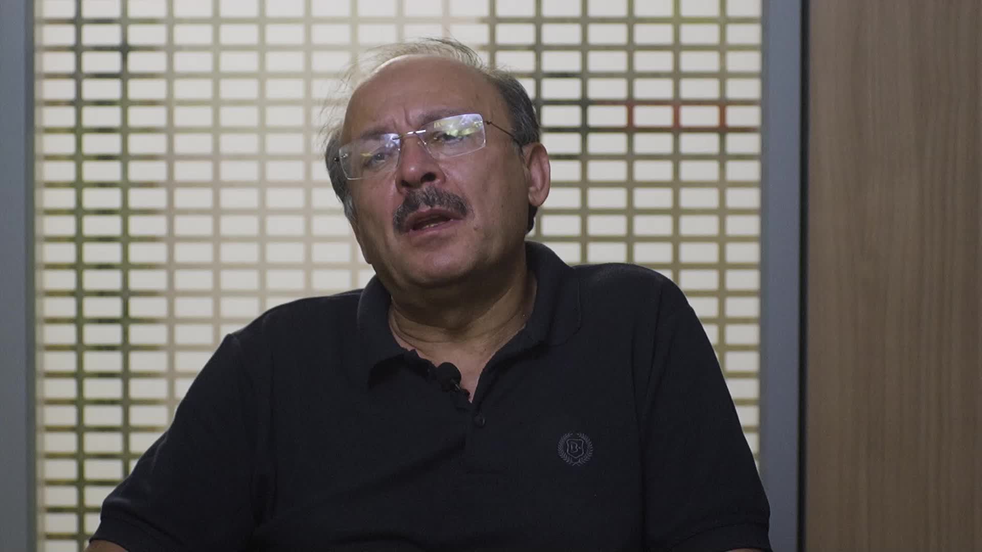   پاسخ عبدالکریمی به هجمه‌های رسانه‌ای در رابطه با مناظره با زیدآبادی؛ توضیح استفاده از جمله «به تو چه؟»