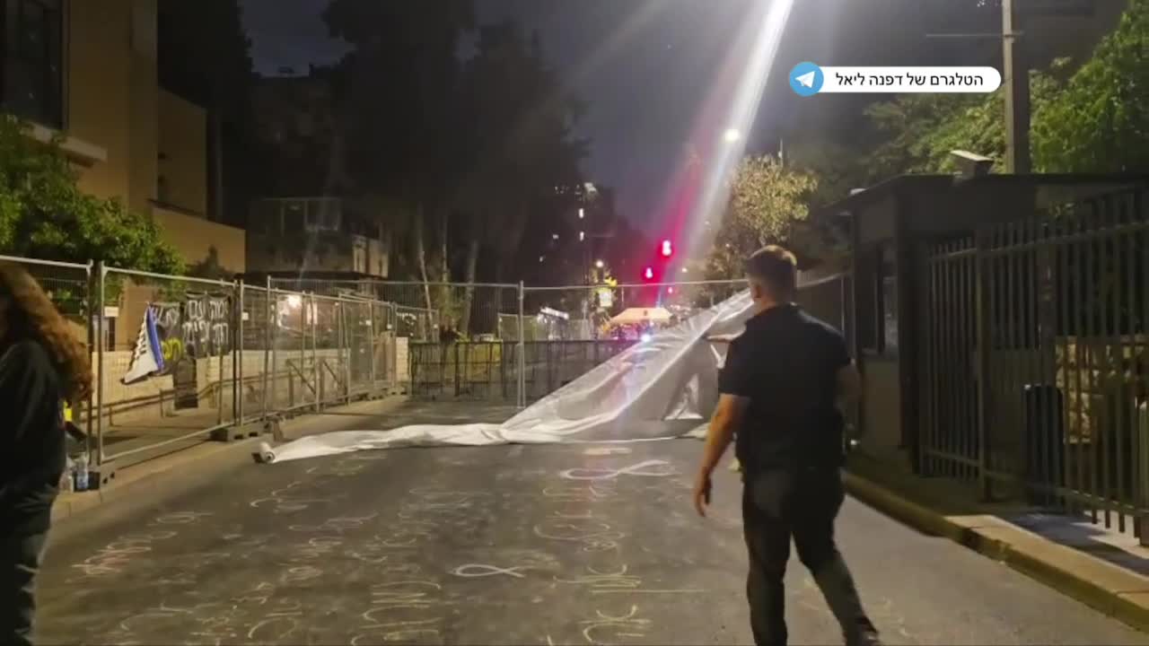   فرار نتانیاهو از خشم معترضان