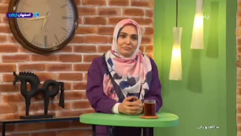   حرکت جالب توجه مجریان صداوسیما در برنامه زنده