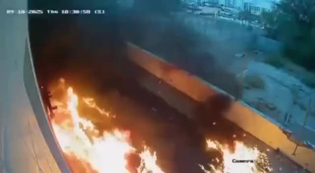   تصاویر دوربین مدار بسته از لحظه برخورد پهپاد یمنی به هتل جیکوب در ایلات اشغالی