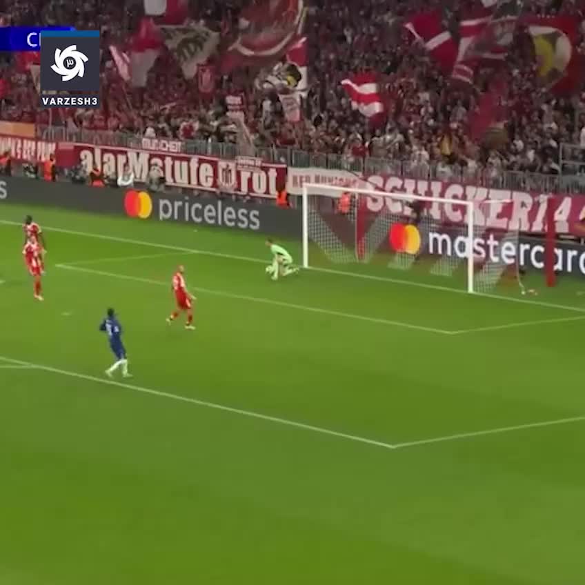   کنایه عجیب جواد خیابانی به آدان دروازه‌بان استقلال در جریان گزارش بایرن‌مونیخ - چلسی