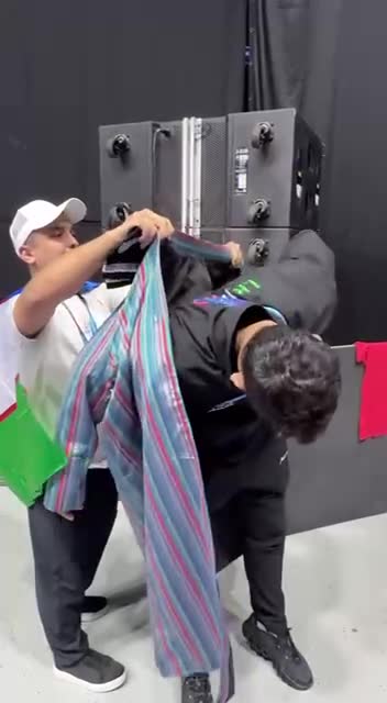   هدیه جالب هوادار ازبکستانی به هادی ساروی