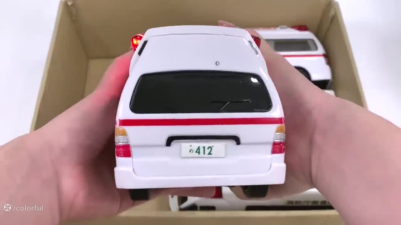 ماشین اسباب بازی کودکانه :: کارتون ماشین بازی :: ماشین های رنگی :: ماشین کودکانه