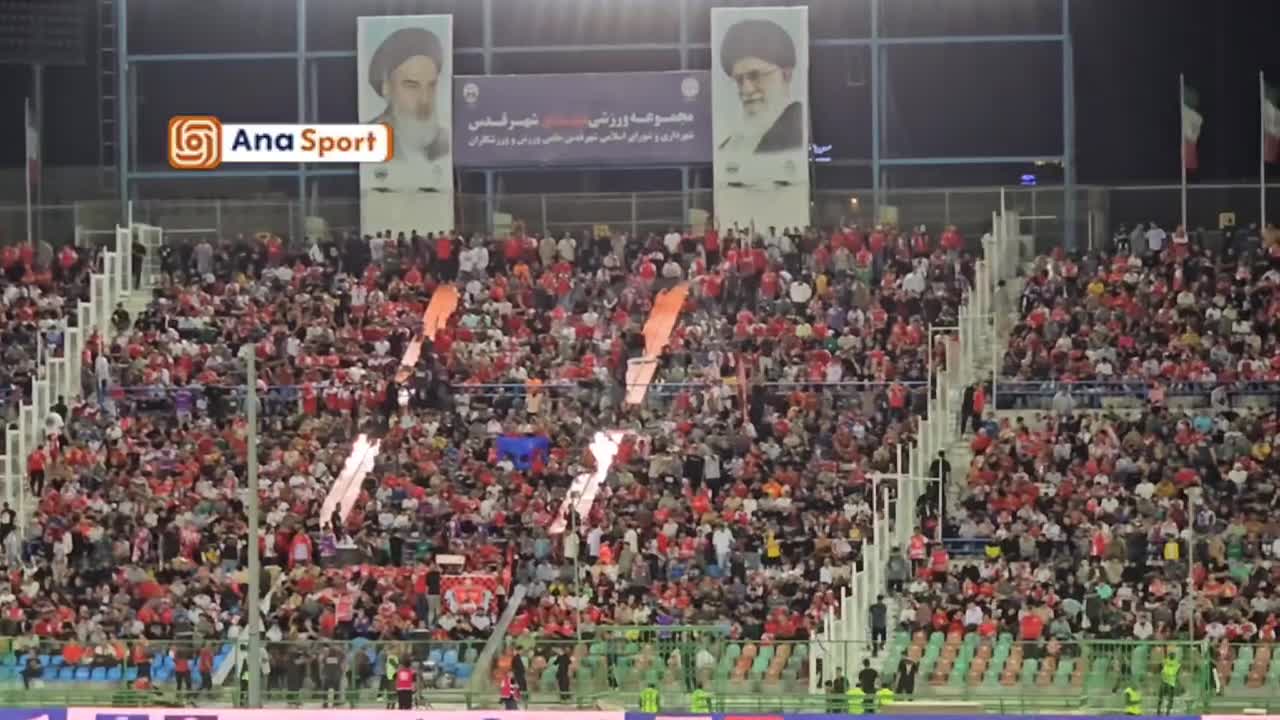  هو شدن عیسی آل‌کثیر توسط هواداران پرسپولیس هنگام خوانده شدن اسم این بازیکن