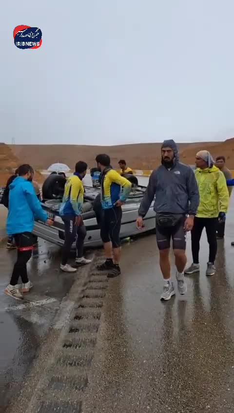   نجات معجزه‌آسای سرنشینان یک خودرو بعد از چپ کردن در گردنه بدرانلو