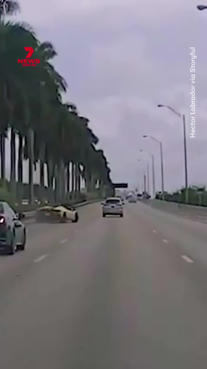   لحظه تصادف عجیب لامبورگینی در میامی!