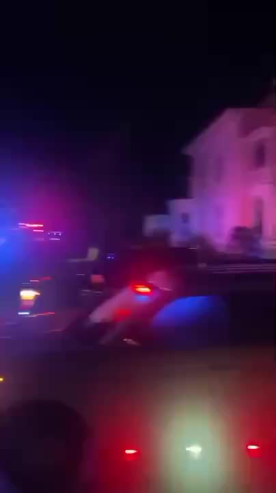   اولین تصاویر از تیراندازی در آمریکا با ۳ کشته!