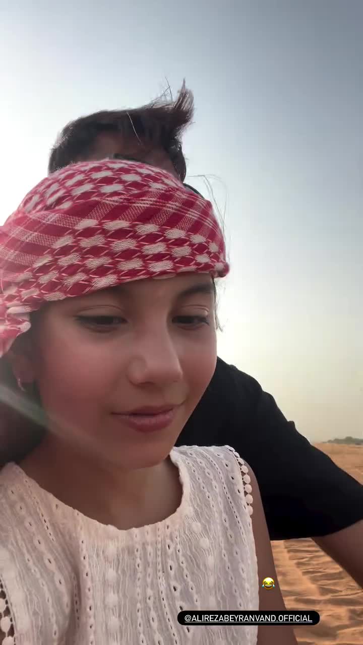   موتورسواری بیرانوند و دخترش در صحراهای دبی