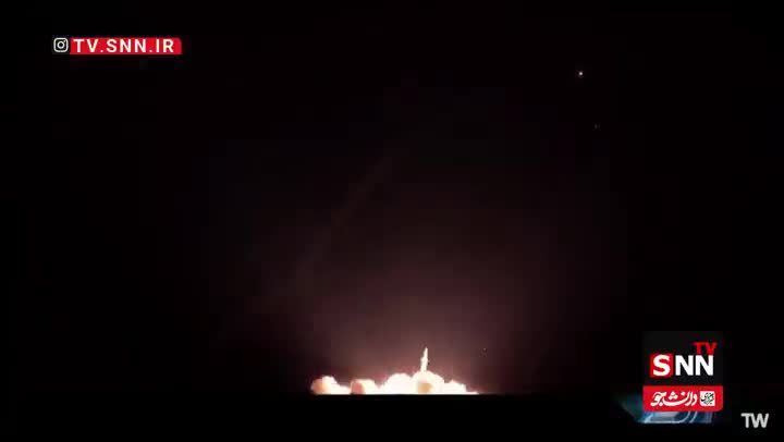    تصاویری از شلیک موشک‌های هوافضای سپاه پاسداران در دفاع مقدس ۱۲ روزه