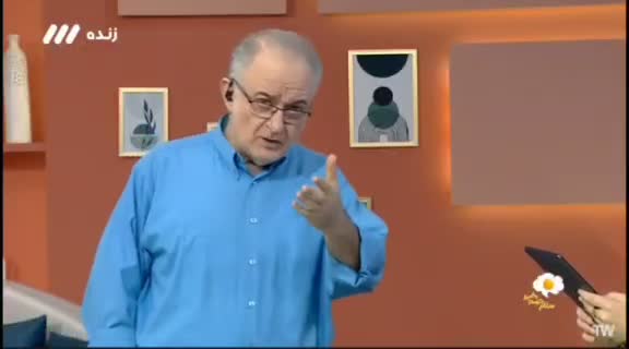   واکنش عجیب مجری تلویزیون به کنسرت شجریان: بخاطر کنسرت شجریان که نمی‌شود میدان آزادی را تعطیل کرد!