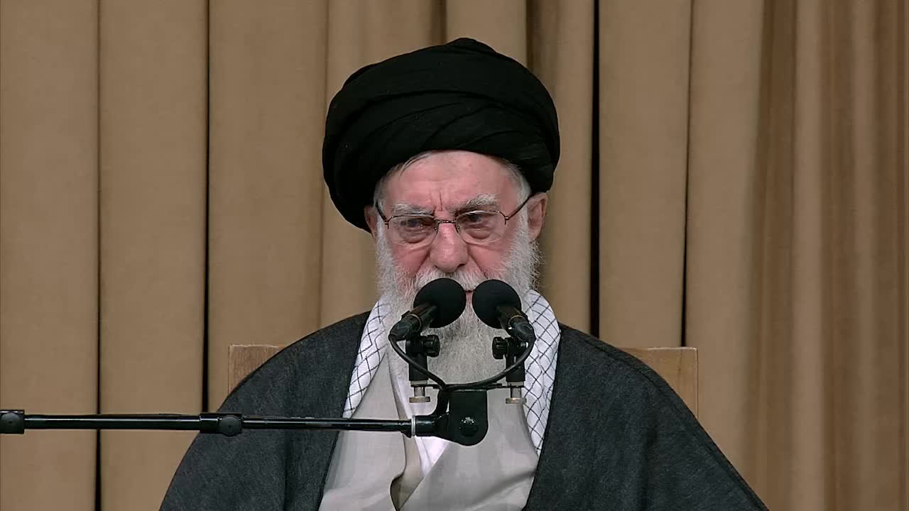   رهبر انقلاب: تامین به موقع کالاهای اساسی یکی از ضروریات است