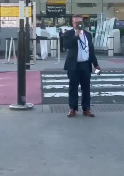   فردوگاه بین‌المللی هیترو لندن بسته شد