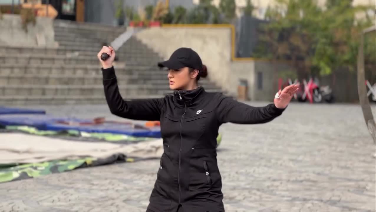   ویدیویی از تمرین رزمی مریم مومن برای یک فیلم