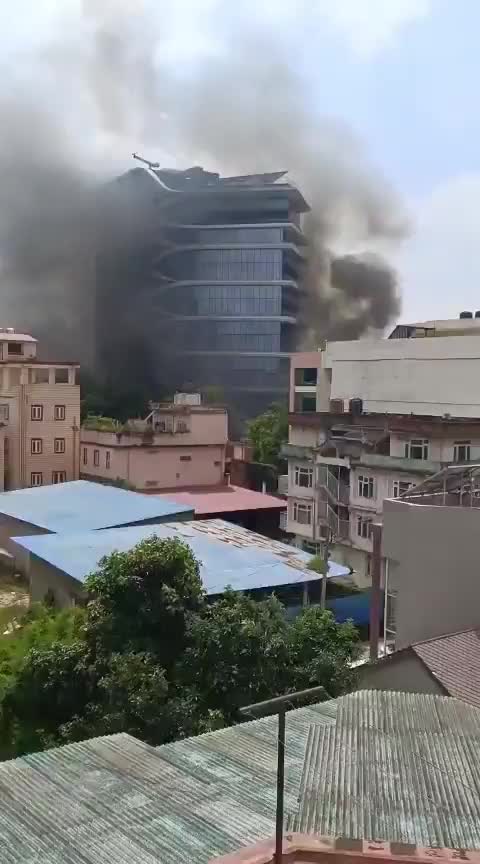   آشوبگران وارد هتل هیلتون در پایتخت نپال شده‌اند