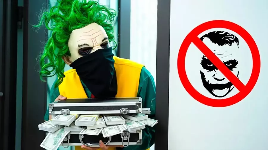 مرد عنکبوتی در مقابل اسپایدرمن: کدامیک پیروز می‌شود؟