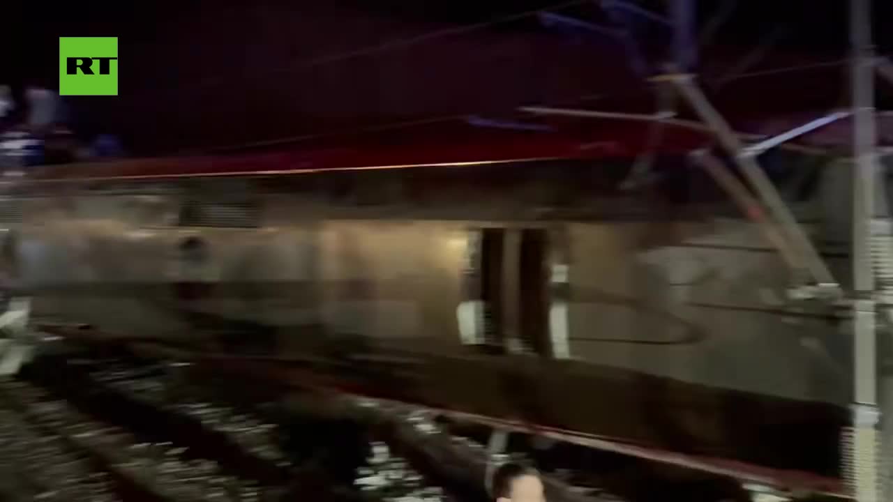   خروج قطار پرسرعت از ریل در اسپانیا با ۲۱ کشته