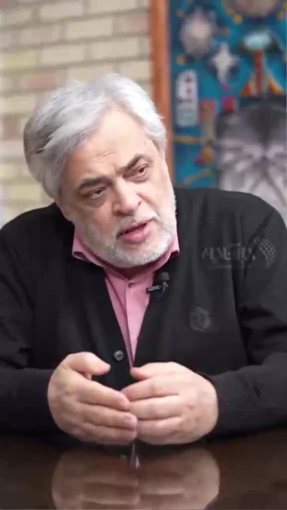   محمد مهاجری: عراقچی در تمام مذاکرات برجام، برای رفع تحریم تلاش کرد /  کلمه «برکت» اشتباه لفظی او بود