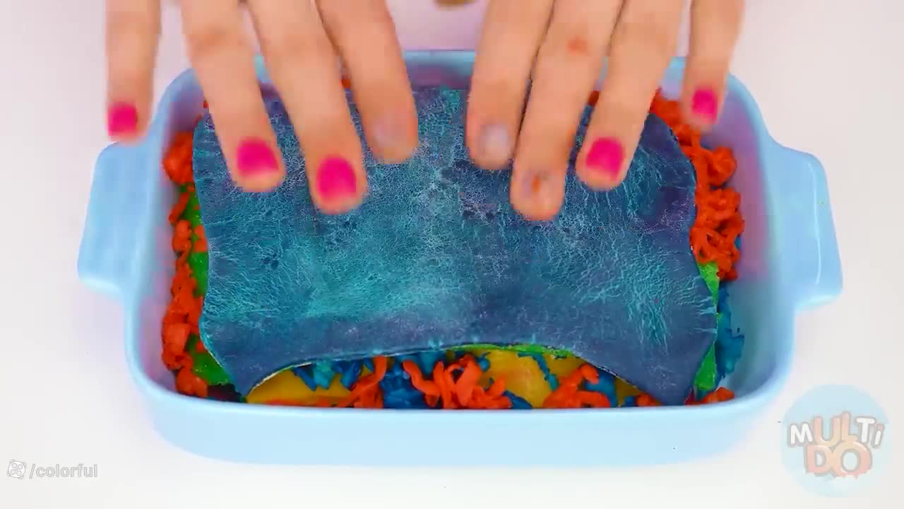 چالش غذایی اسمر: بیایید با هم خوراکی‌های رنگی را امتحان کنیم!