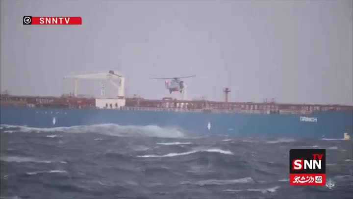   اولین تصاویر از توقیف تانکر نفتی روسی توسط نیروی دریایی فرانسه