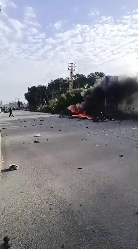    ️تصاویری از حمله پهپادی جدید اسرائیل به جنوب لبنان