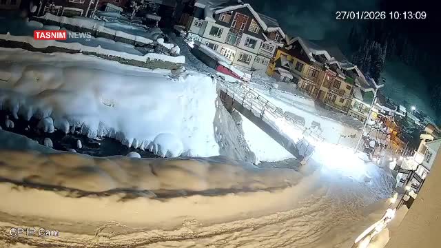   لحظه وحشتناک سقوط بهمن در کشمیر هند