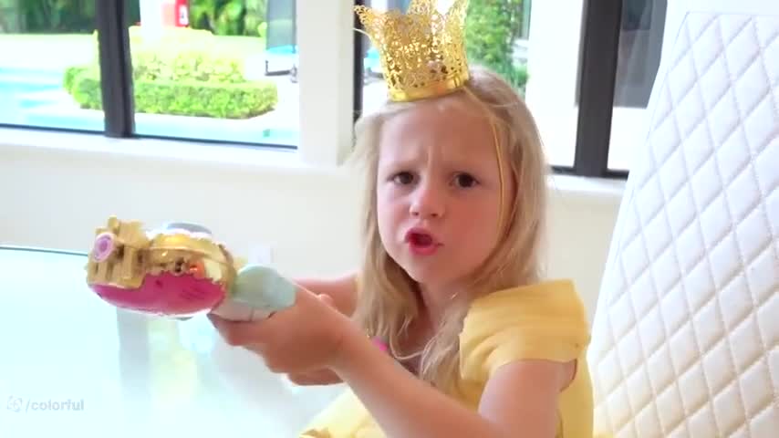 ناستیا و استیسی: ماجراهای خنده‌دار با بابا در دنیای کودکانه!