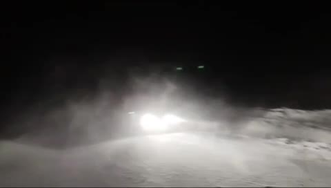   گرفتاری مسافران در برف و کولاک محور تکاب – شاهین دژ