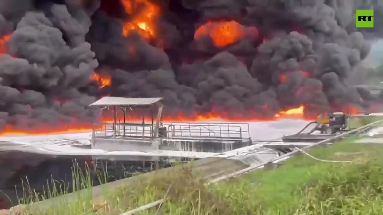   آتش‌سوزی گسترده در بزرگ‌ترین پالایشگاه نفت اکوادور