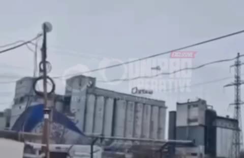   لحظه اصابت پهپاد روسی به کارخانه آمریکایی تولید روغن