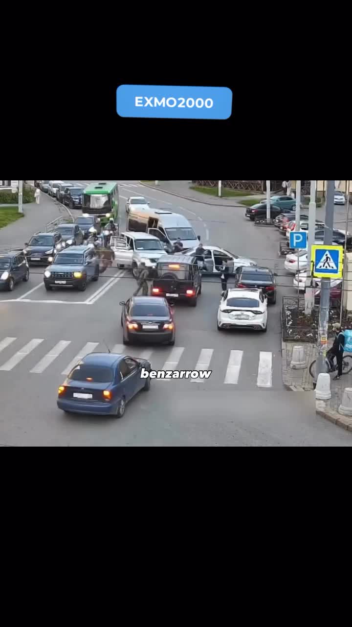   لحظه کمین و دستگیری غافلگیرکننده رئیس باند مافیایی توسط نیروهای امنیتی