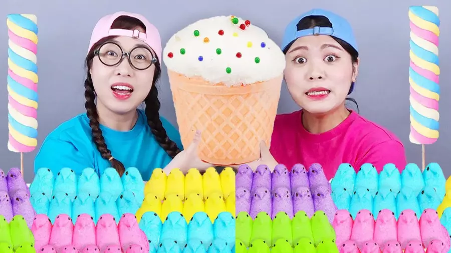 نبرد رنگ‌ها: چالش خوراکی بنفش و قرمز با Pico Pocky!