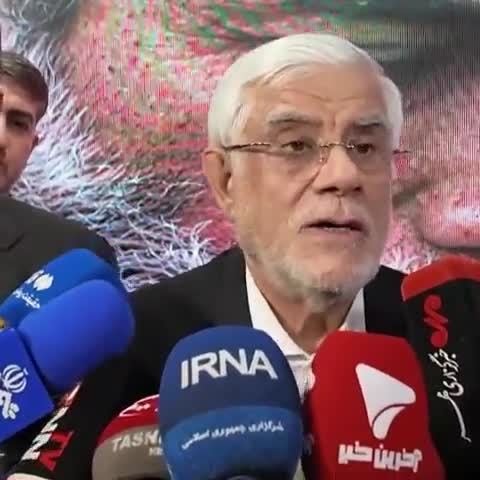   واکنش عارف به غیبت وزیر ارشاد در جشنوارۀ فجر: شاید او با لباس مبدل آمده باشد!