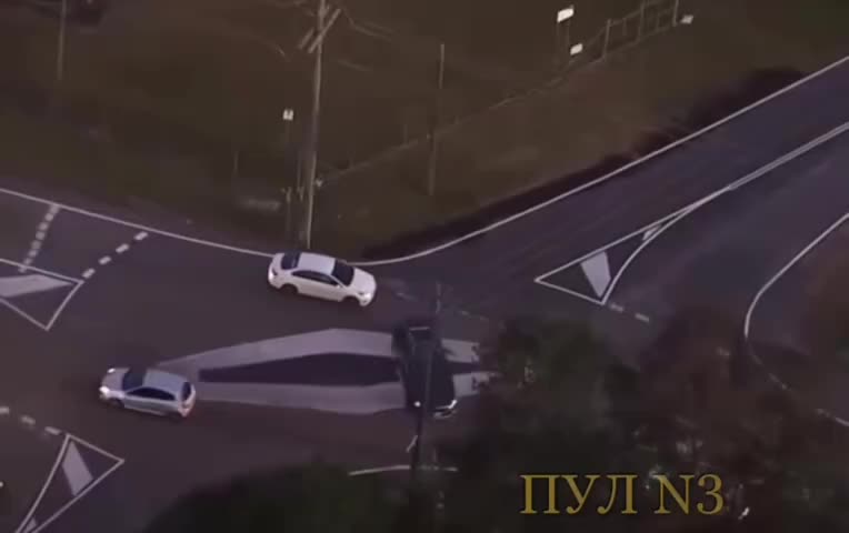   حرکت خودروها دور میدان به سبک استرالیایی